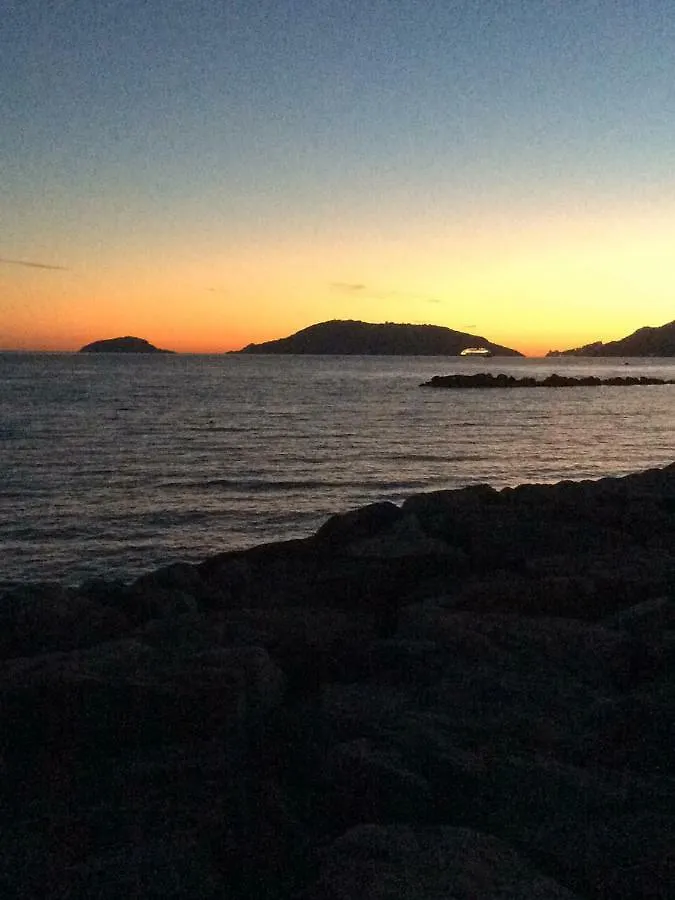 Cinqueterre Alla Chetichella Bed & Breakfast Lerici Italy